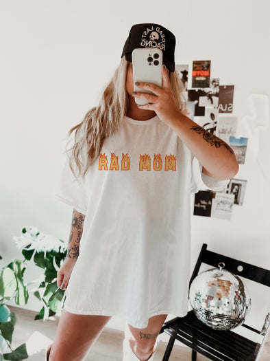 RAD MOM THRASHER TEE