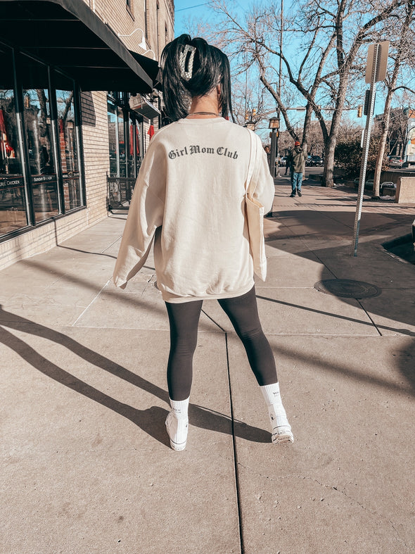 GIRL MOM CLUB CREWNECK