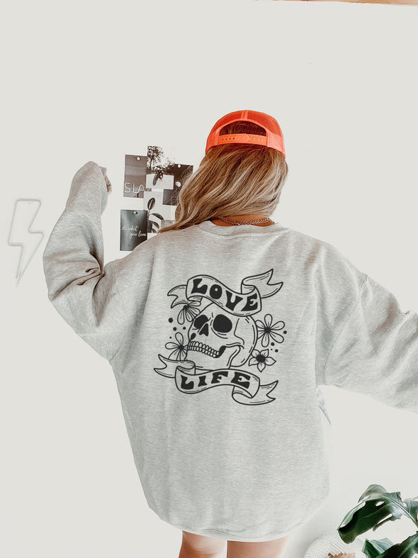 LOVE LIFE SKULL CREWNECK