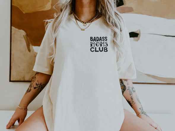 MOMS CLUB TEE